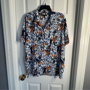 Banana Republic Men’s Large Tropical Leaf Print Short Sleeve Button-Down Shirt